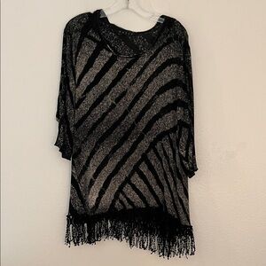 Mezon Black and cream Patterned Top size large! Fringe bottom,comfy top.